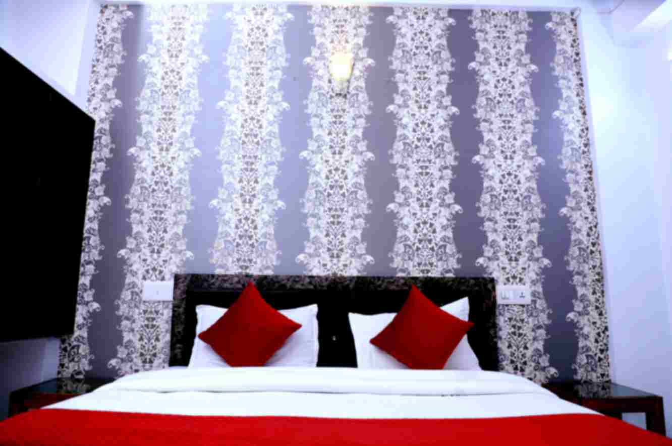 Deluxe Room at Royalking Udaipur